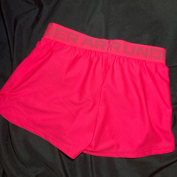 Youth Under Armour Shorts - Picture 3 of 4